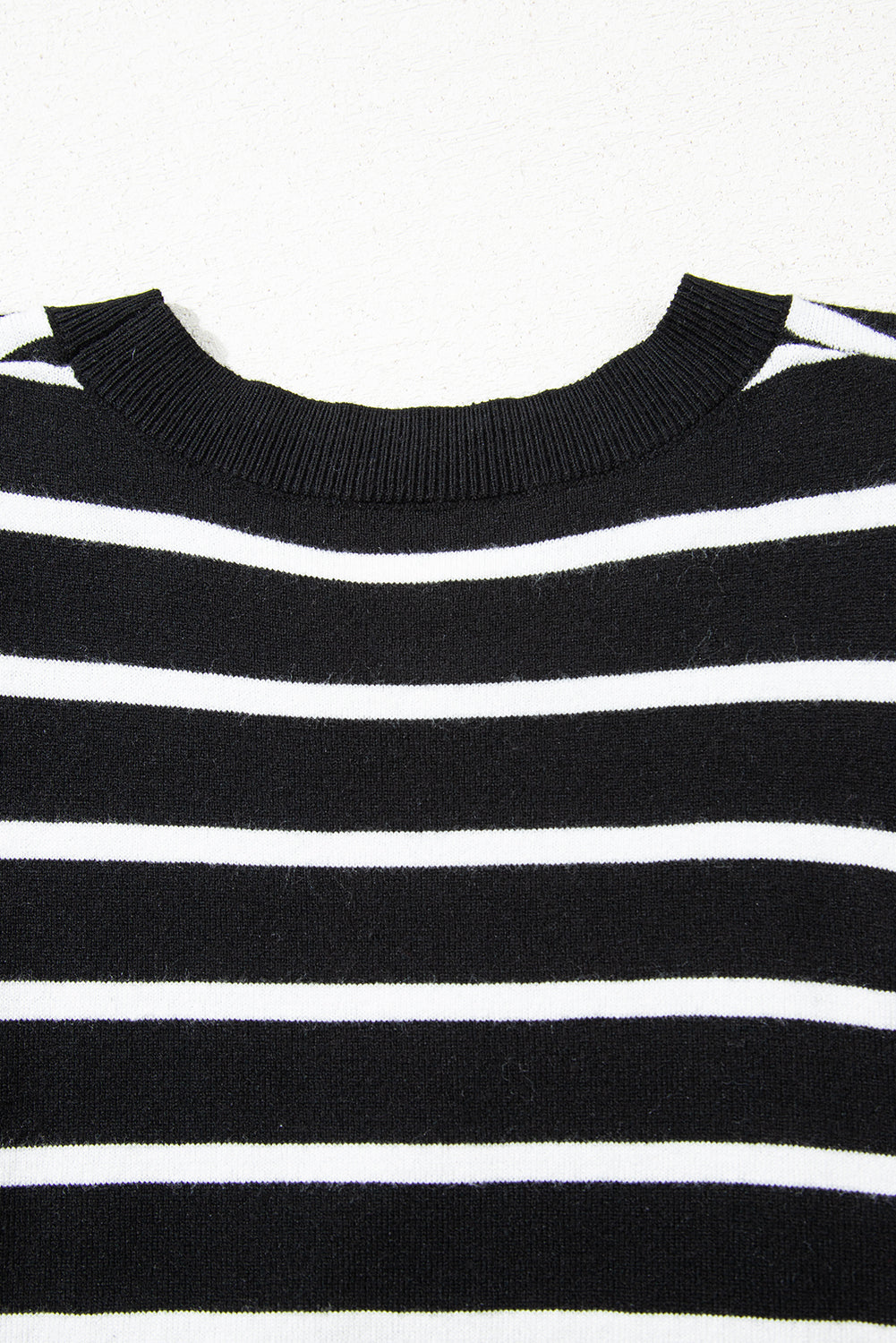 White Stripe Ribbed Trim Round Neck Bubble Sleeve Knitted Top