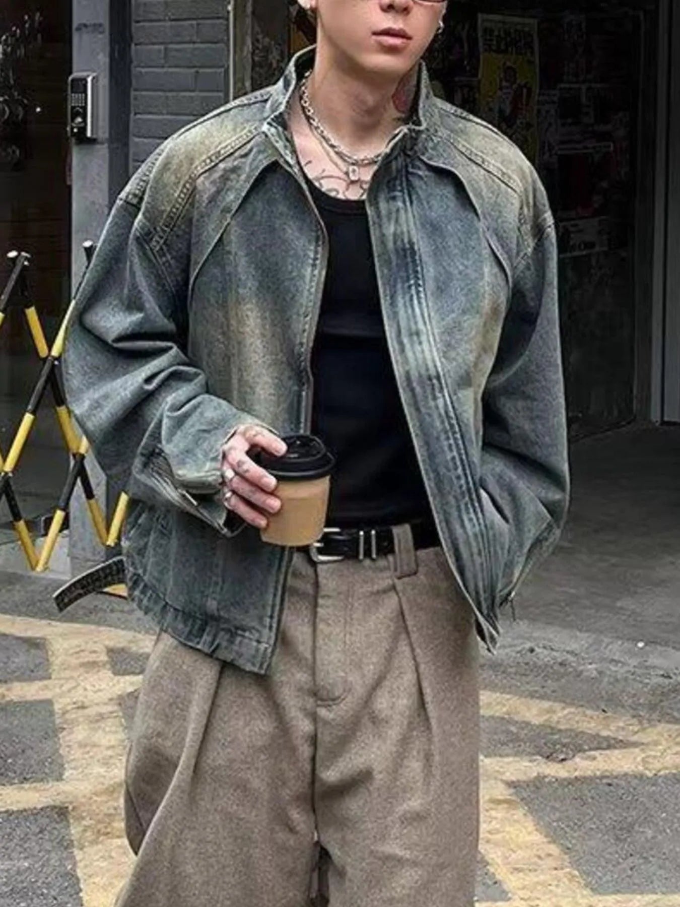 Men's Vintage Washed Denim Jacket with Classic Collar