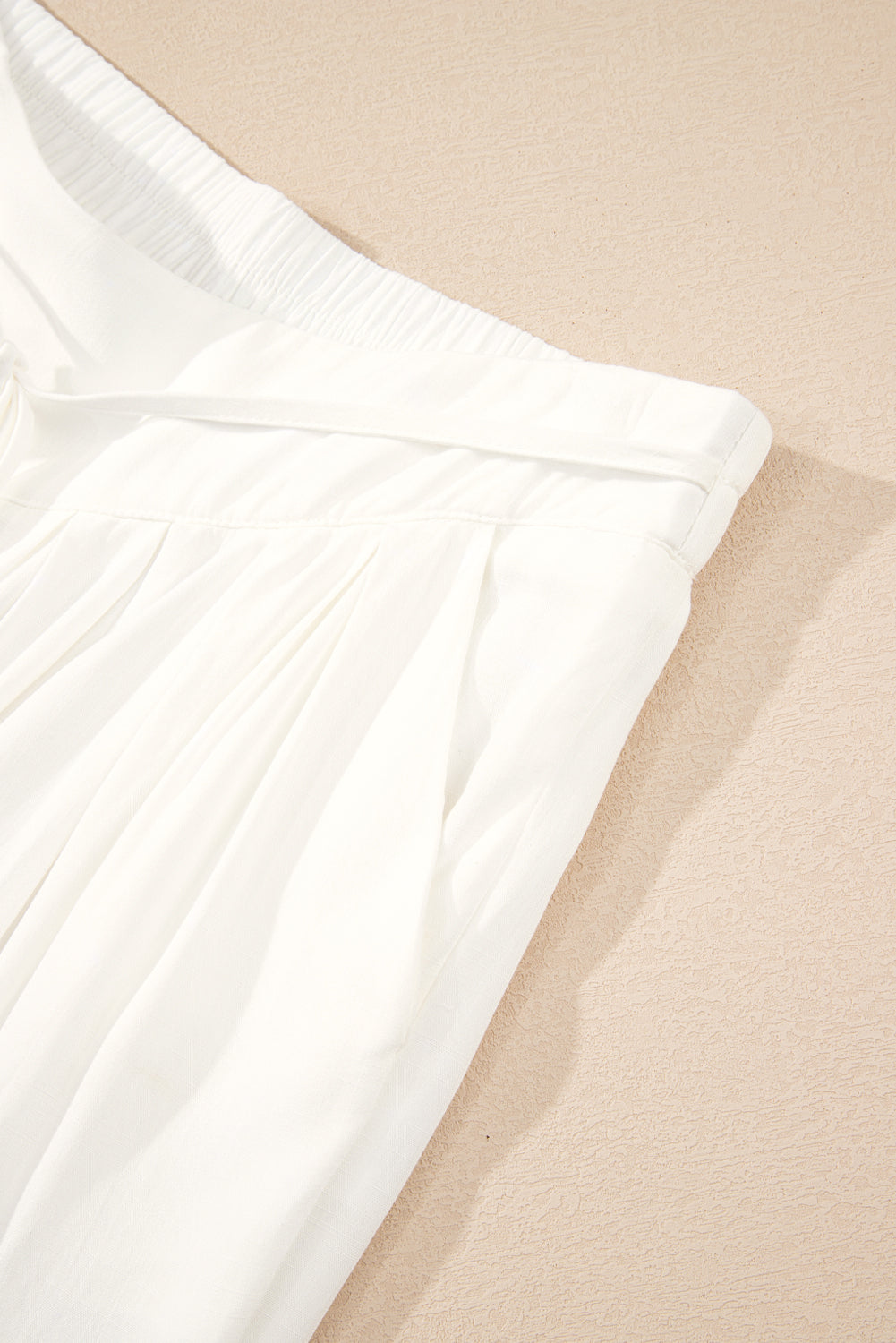 White Solid Drop Waist Pleated Wide Leg Casual Pants