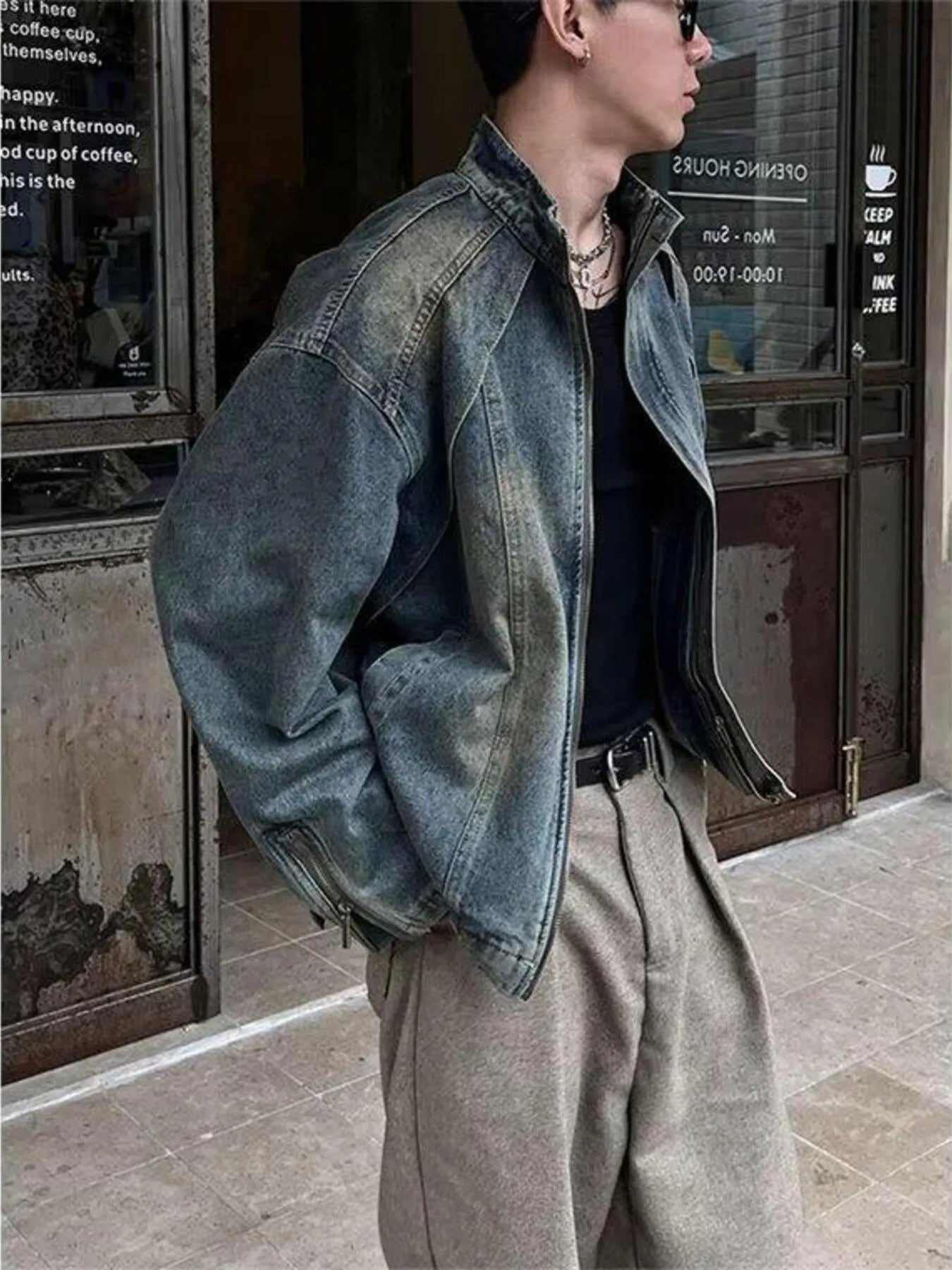 Men's Vintage Washed Denim Jacket with Classic Collar