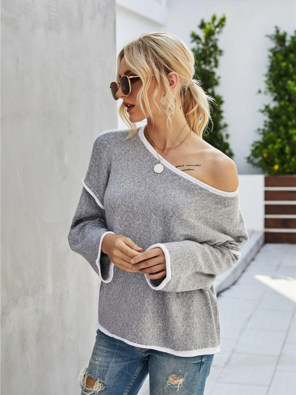 Chic dropped shoulder sweater