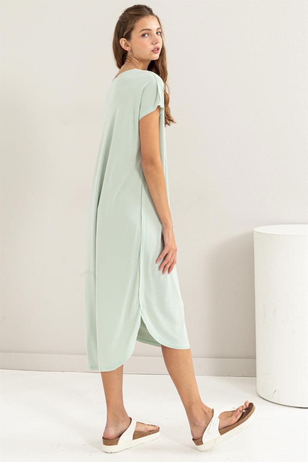 HYFVE Short Sleeve High-Low Slit Midi Dress Chic Style