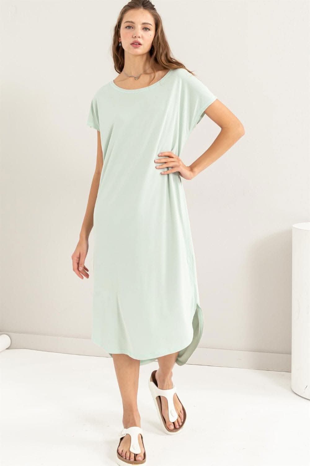 HYFVE Short Sleeve High-Low Slit Midi Dress Chic Style