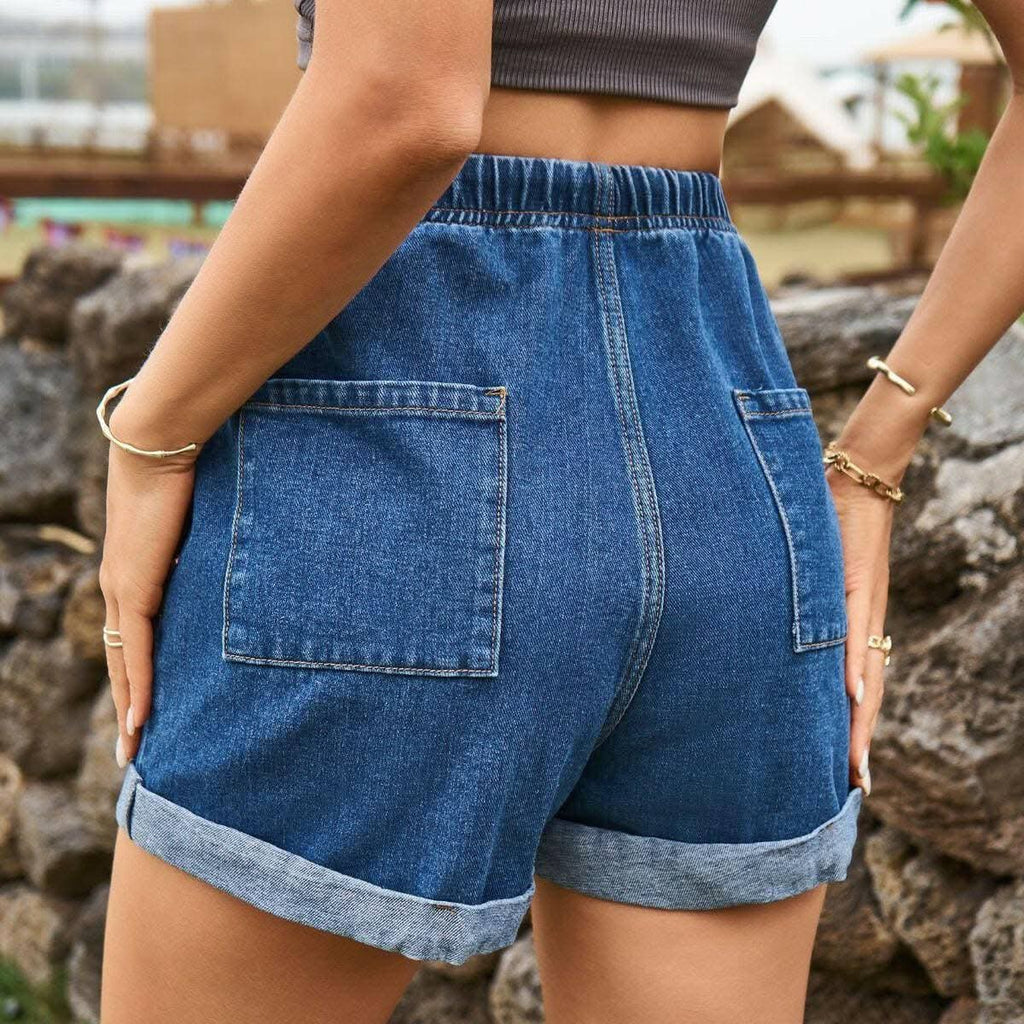 Premium High-waisted denim shorts with pockets