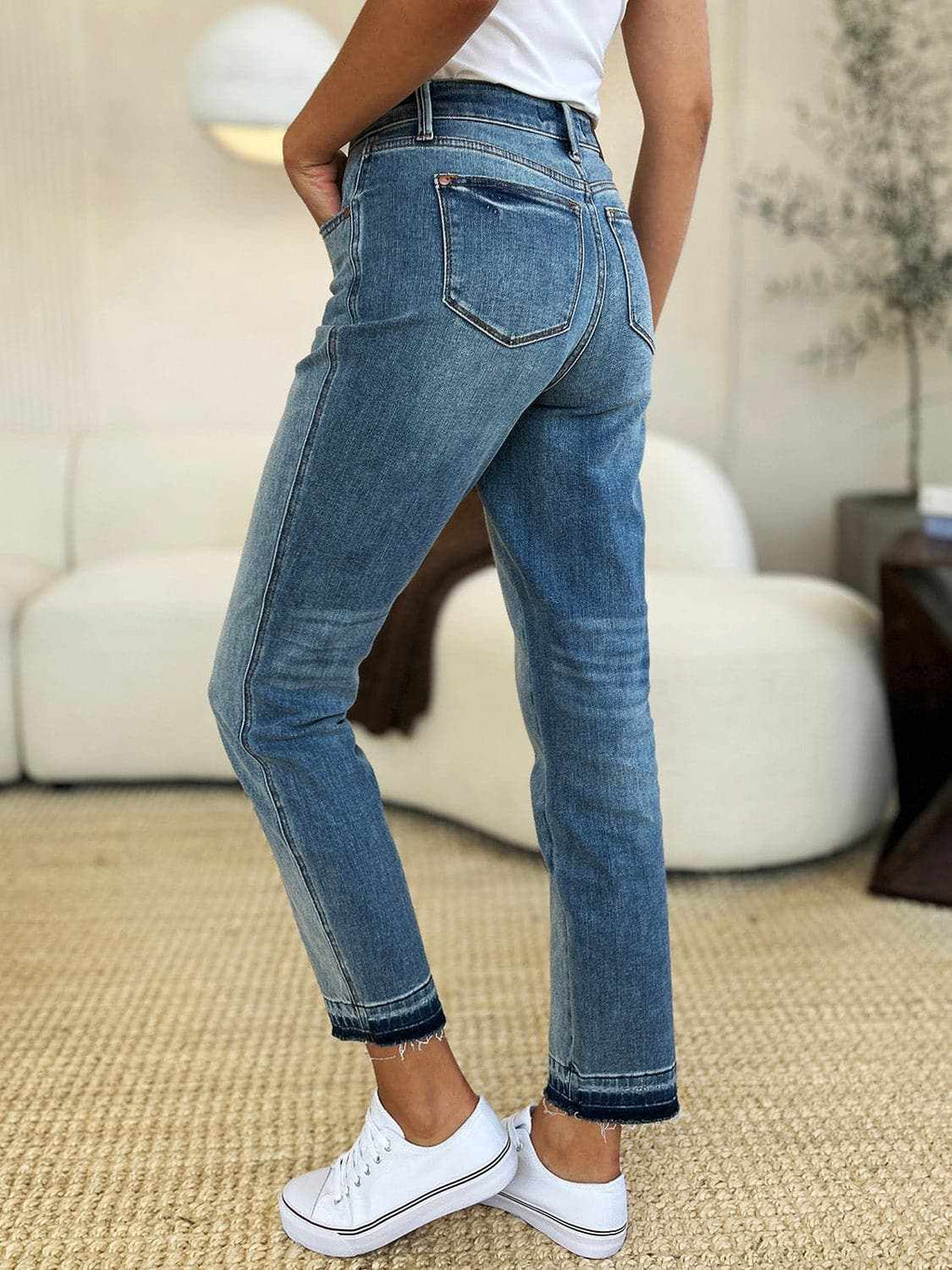 Premium Judy Blue magic release hem jeans