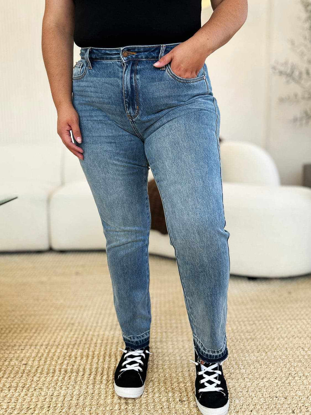Premium Judy Blue magic release hem jeans