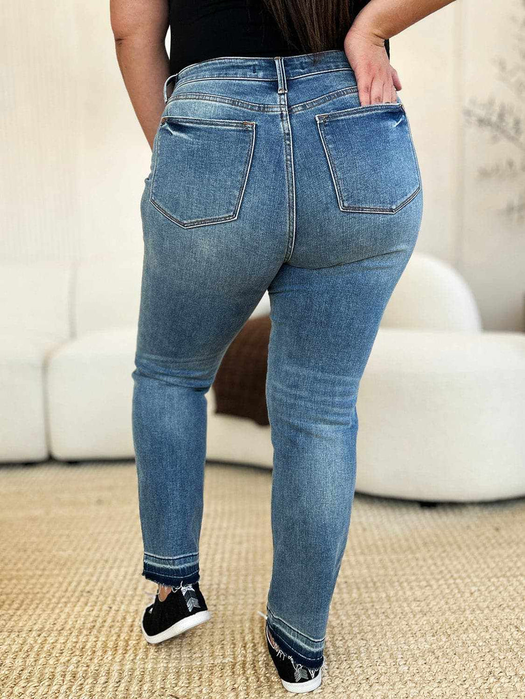 Premium Judy Blue magic release hem jeans