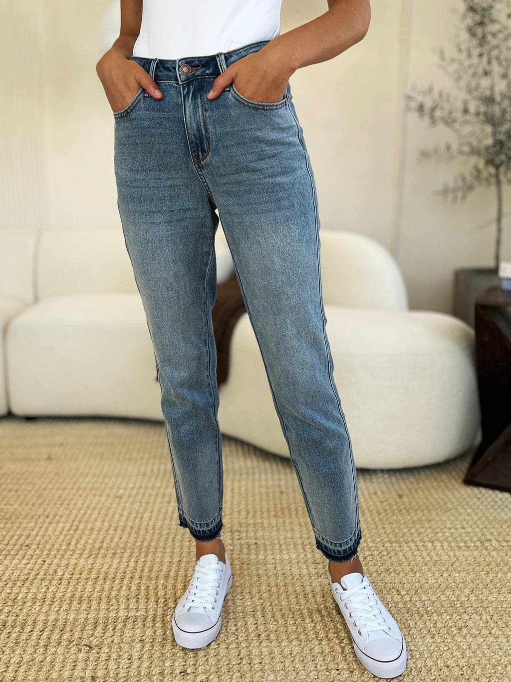 Premium Judy Blue magic release hem jeans
