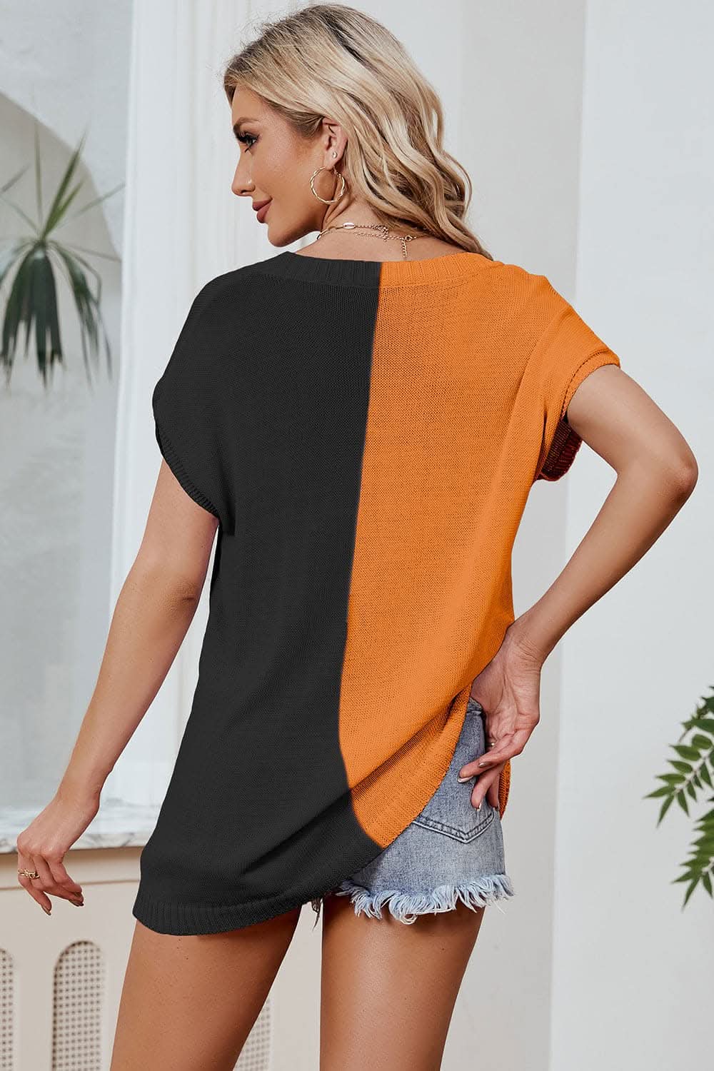 Vibrant v-neck color block tee
