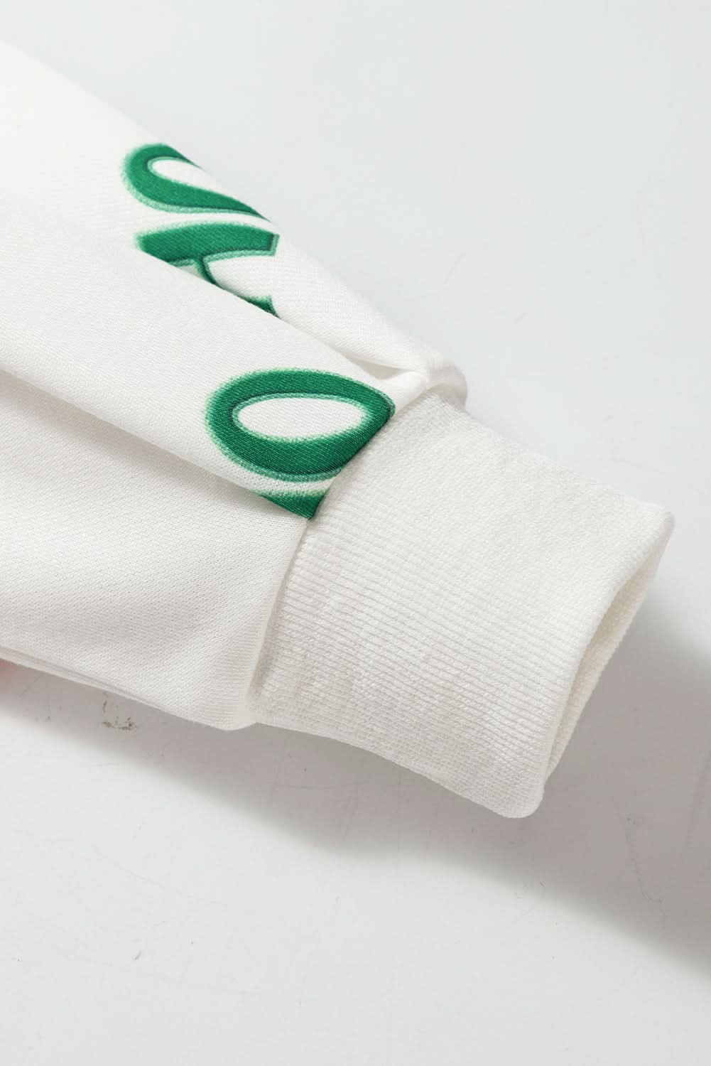 White Christmas HOHOHO Print Drop Shoulder Pullover and Casual Shorts Set