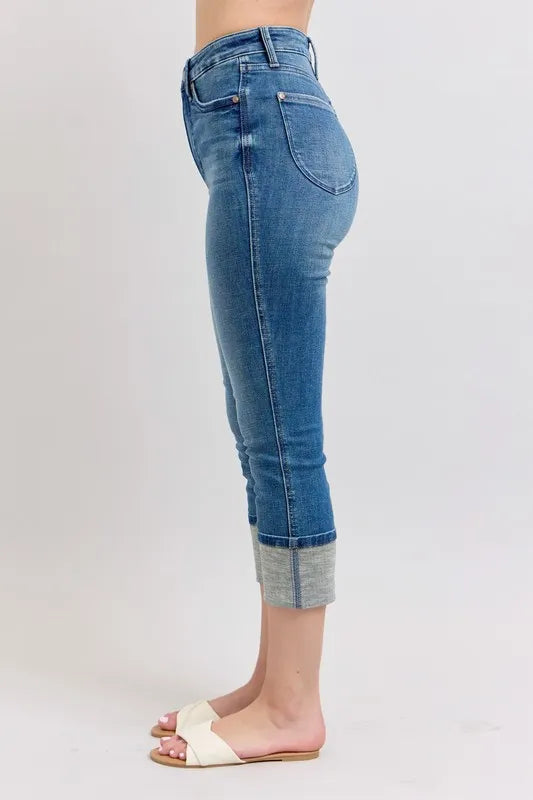 Judy Blue Plus Size Skinny Cuff Capris Jeans with Pockets