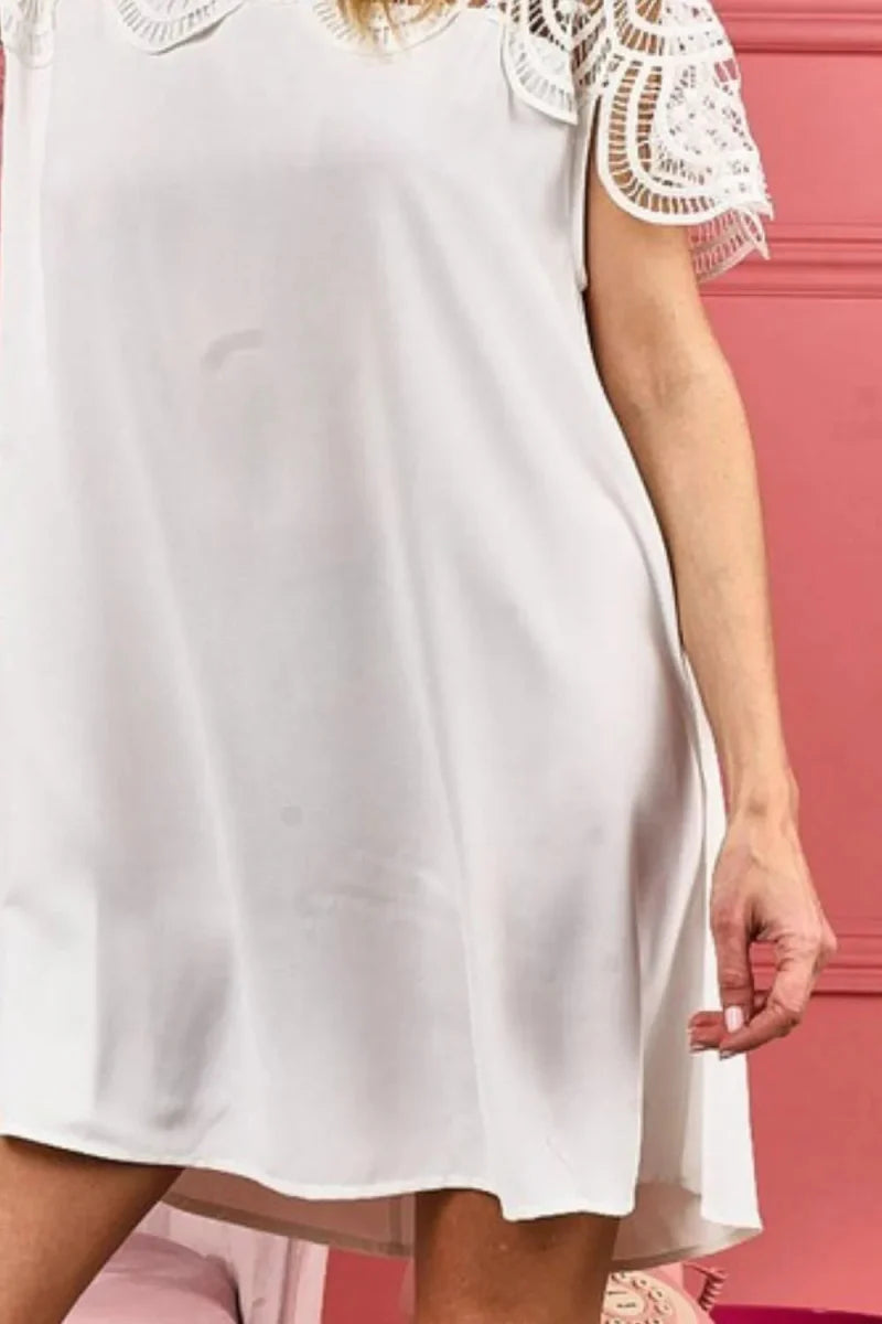 BiBi Crochet Lace Yoke Detailed Wrinkled Top for Women