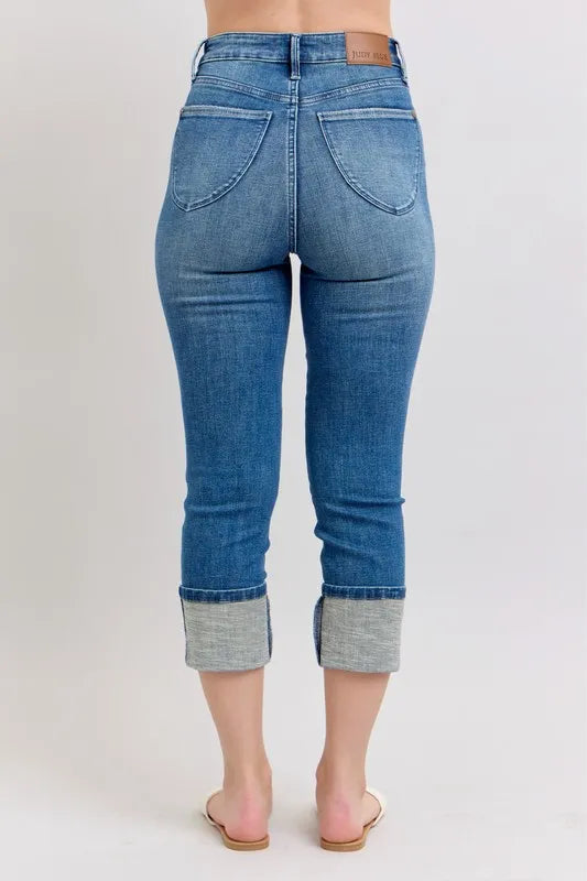 Judy Blue Plus Size Skinny Cuff Capris Jeans with Pockets
