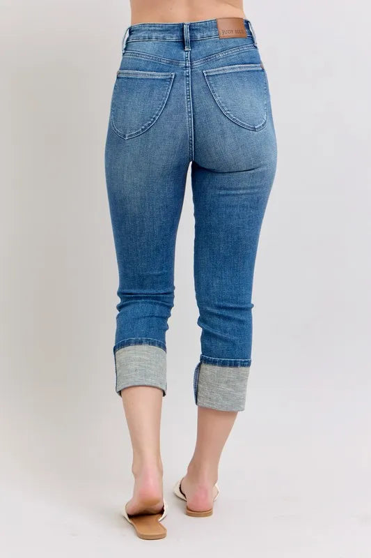 Judy Blue Plus Size Skinny Cuff Capris Jeans with Pockets