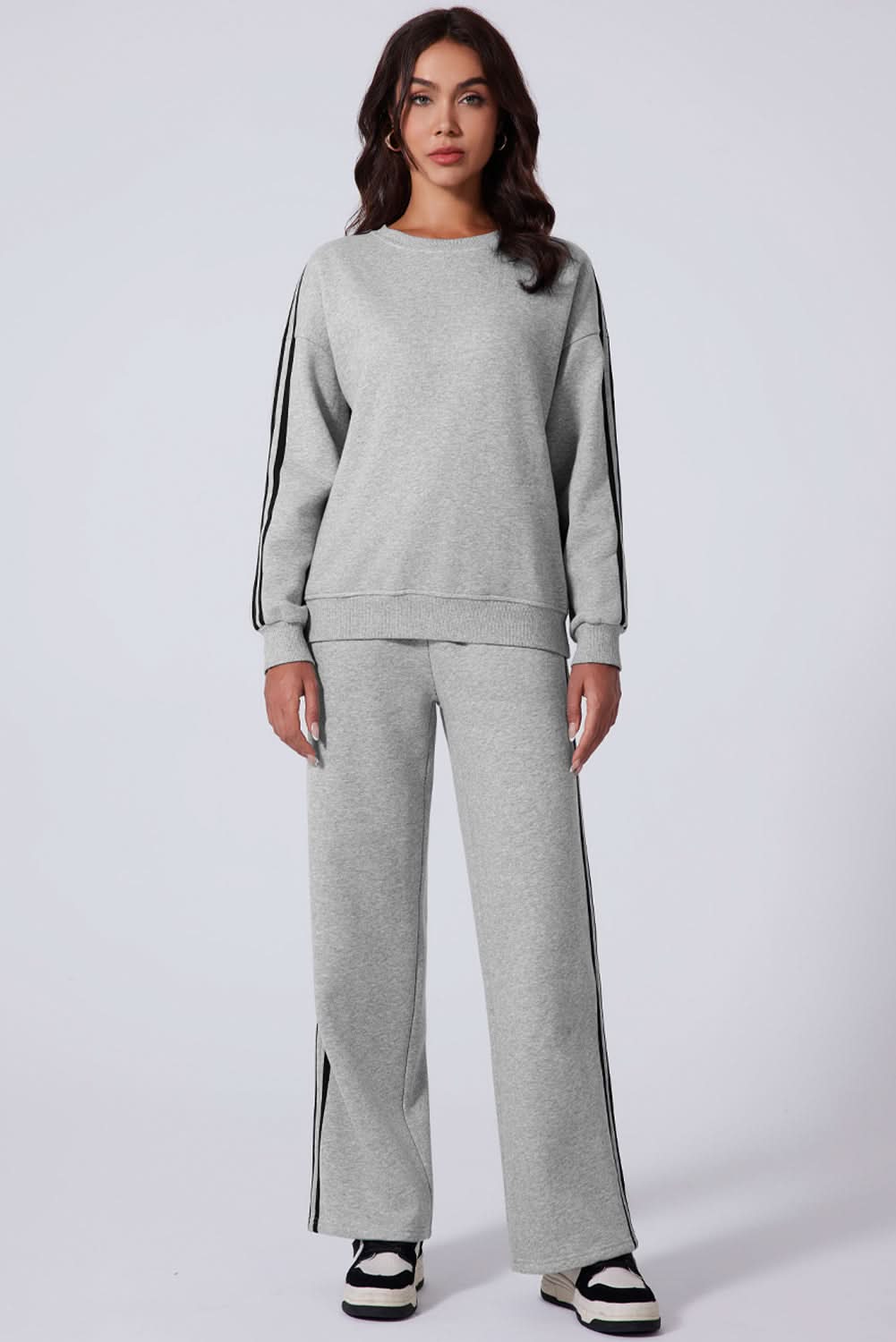 Light grey striped activewear set