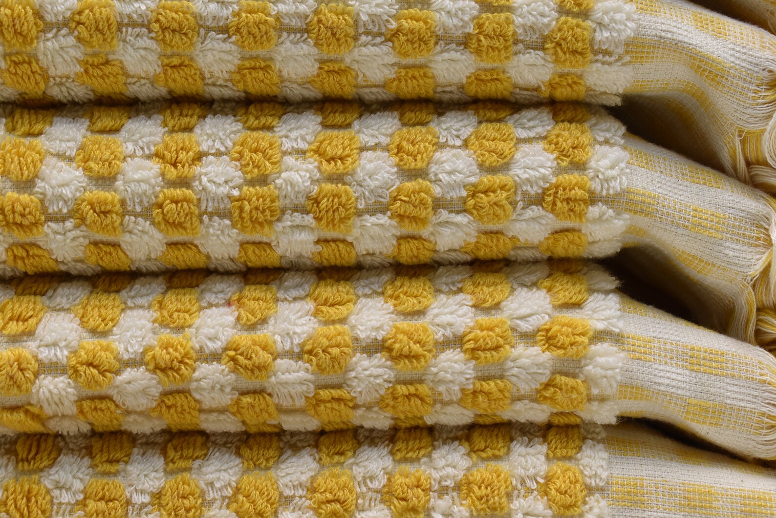 Basiclayersca Bubble Mustard Terry Hand Towel Made From 100