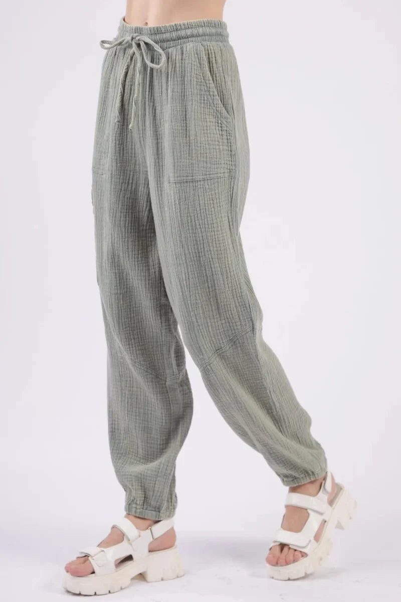 Very J Washed Woven Crinkle Gauze Drawstring Pants for Comfort