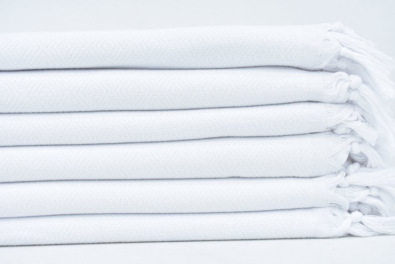 Basiclayersca Venice White Turkish Towel 100 Percent Turkish Cotton 40 Inch by 70 Inch Quick Drying Sand Resistant Eco Friendly Lightweight - Premium Quality General | Fast Shipping & Returns