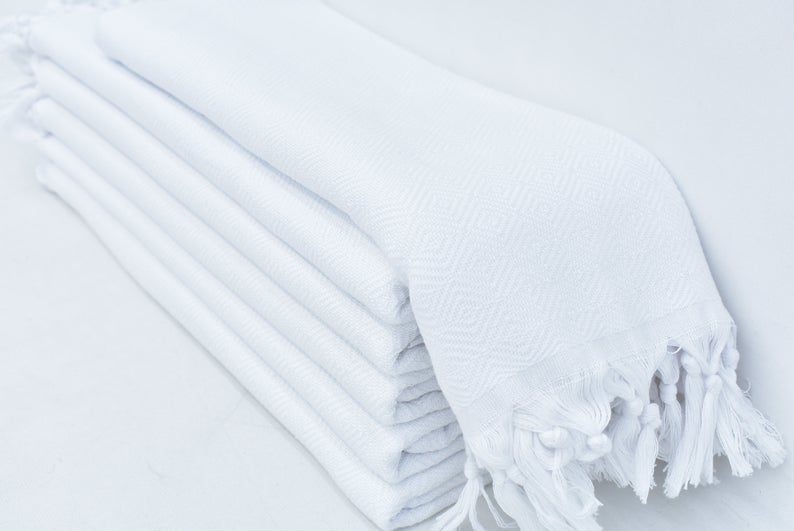 Basiclayersca Venice White Turkish Towel 100 Percent Turkish Cotton 40 Inch by 70 Inch Quick Drying Sand Resistant Eco Friendly Lightweight - Premium Quality General | Fast Shipping & Returns