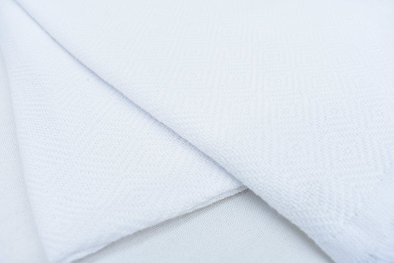 Basiclayersca Venice White Turkish Towel 100 Percent Turkish Cotton 40 Inch by 70 Inch Quick Drying Sand Resistant Eco Friendly Lightweight - Premium Quality General | Fast Shipping & Returns